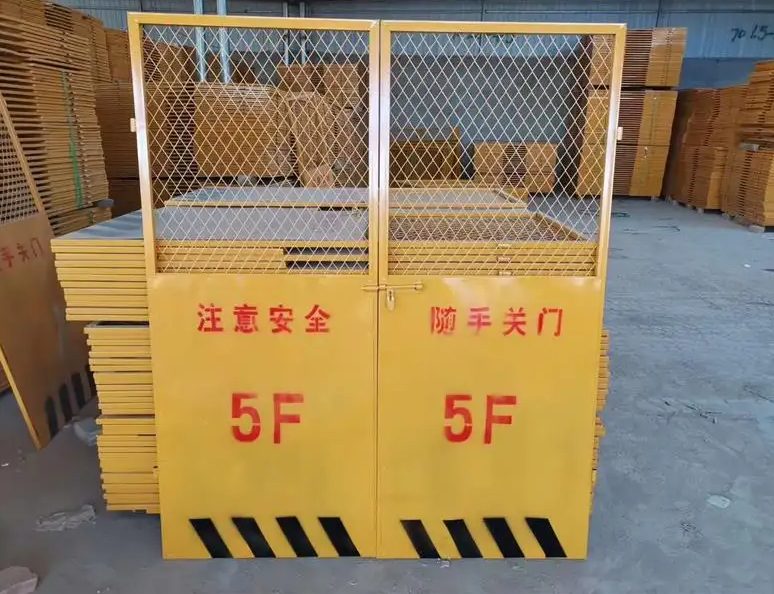 施工升降机防护门 施工升降机防护门