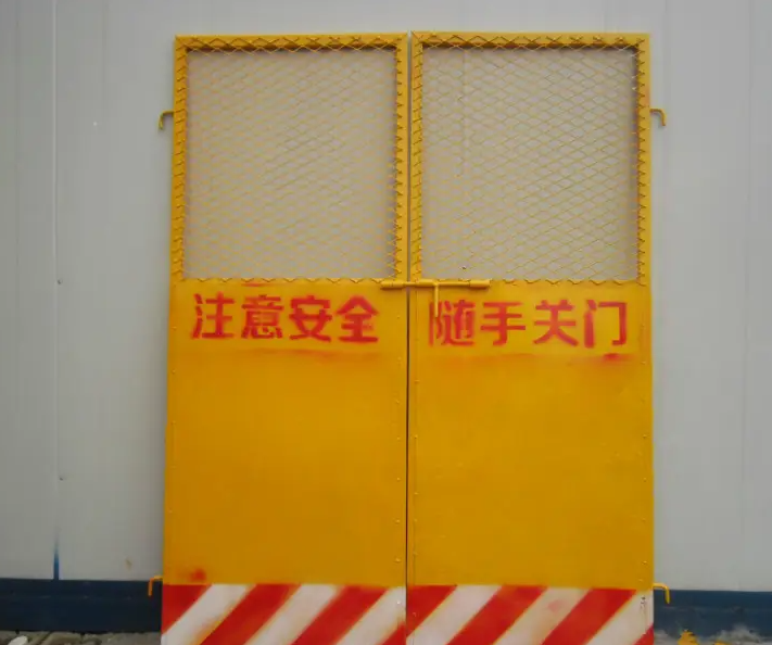 施工电梯外架楼层防护门
