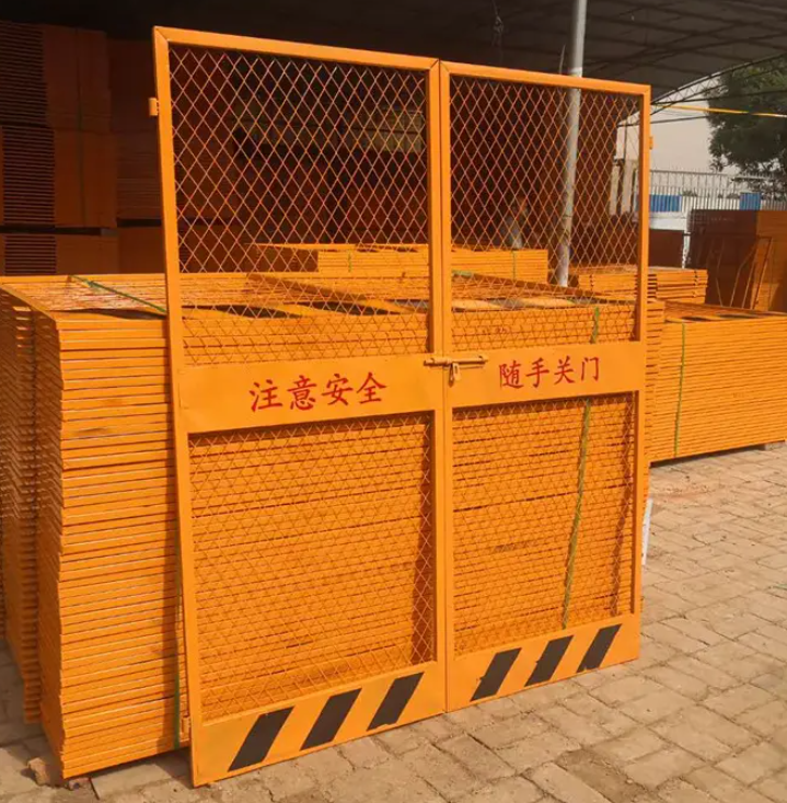 施工电梯防护门